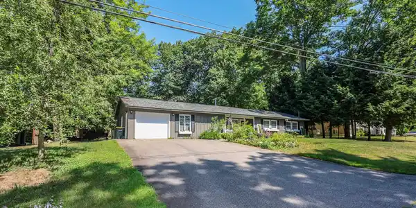 14 Kensington Drive