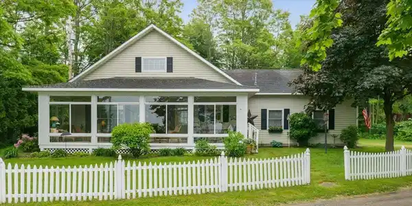 10 Starr Farm Beach