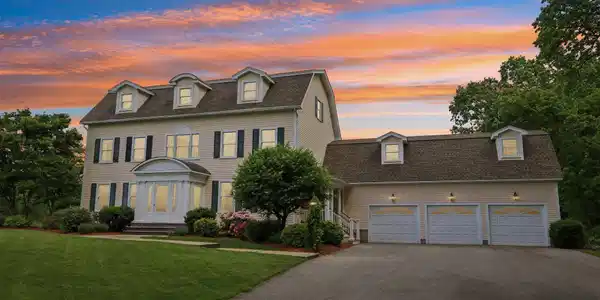 4 Copper Beech Road