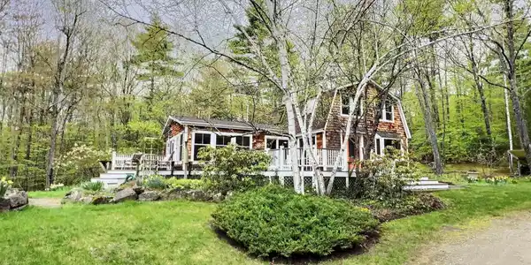 30 Ridgeway Drive