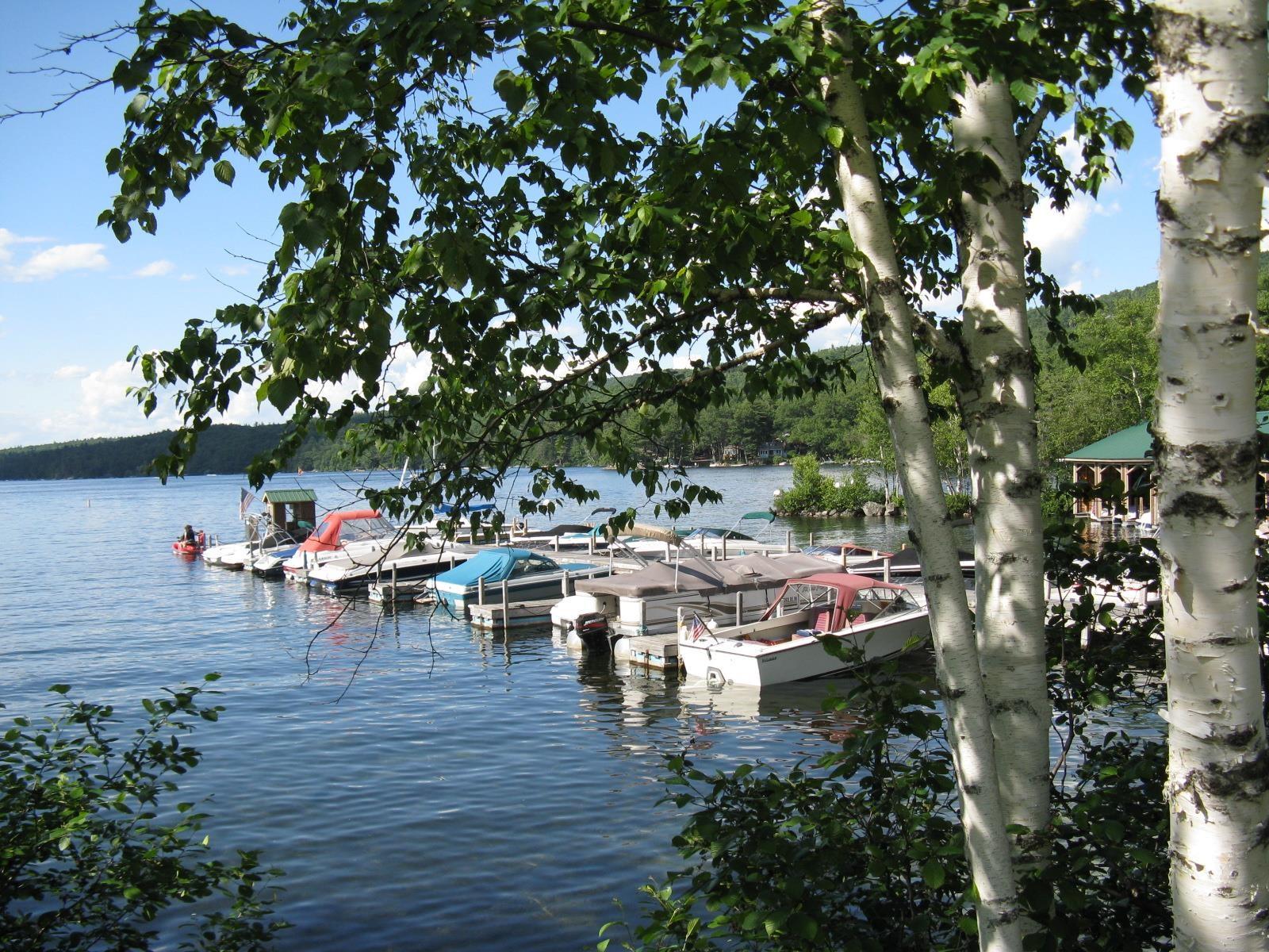 Image 2: Newbury Boatclub a short walk
