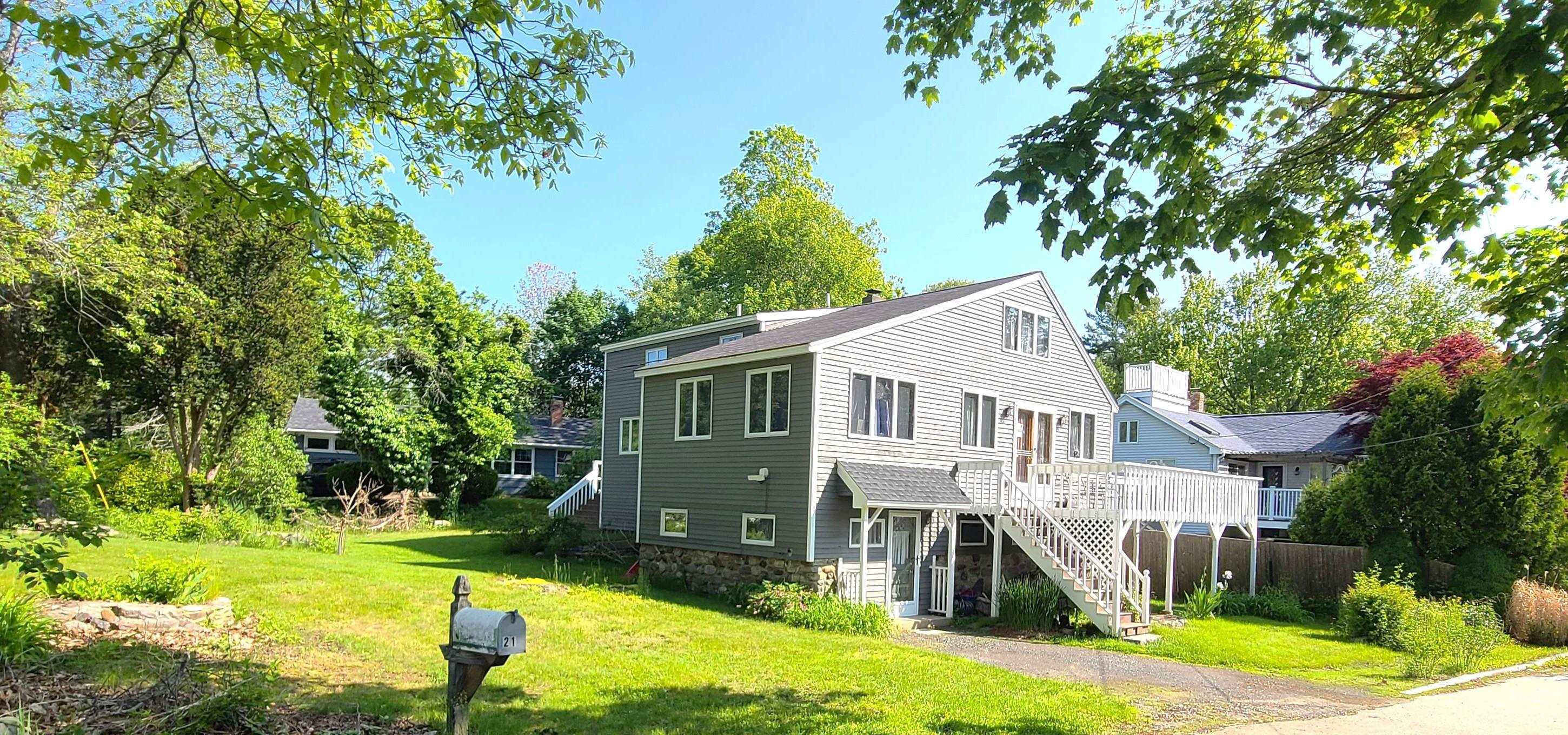 Image 1: GREAT LOCATION! 5 MIN. WALK TO WALLIS SANDS BEACH Image 1: GREAT LOCATION! 5 MIN. WALK TO WALLIS SANDS BEACH