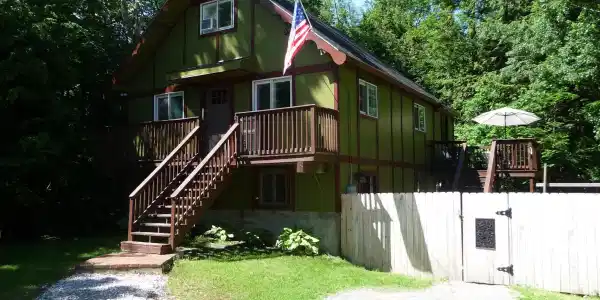 9 Firefly Lane