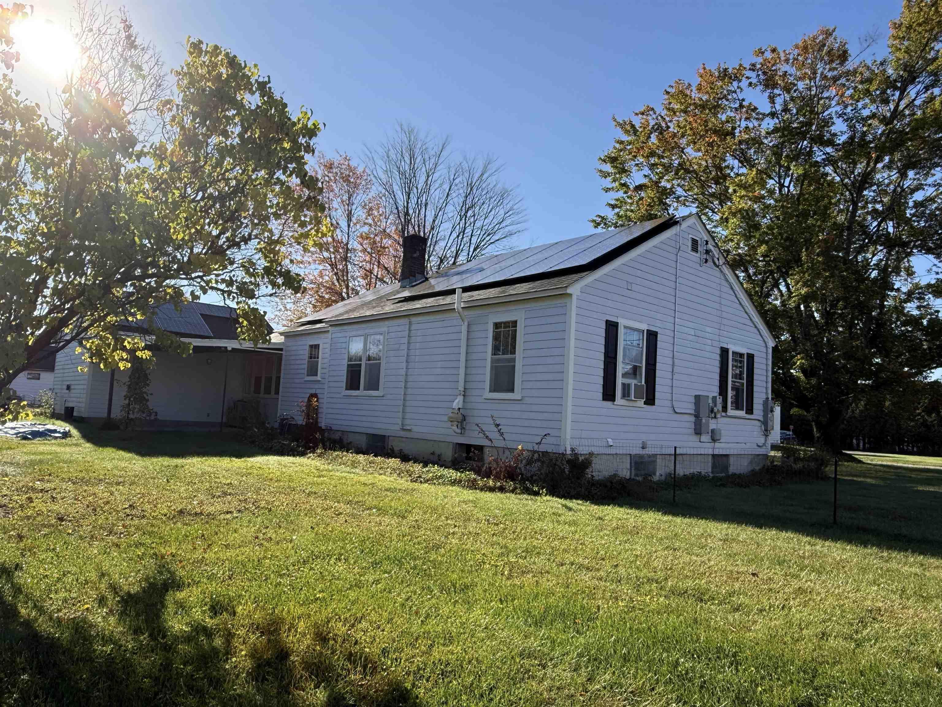 Image 2: spacious level lawn Image 2: spacious level lawn