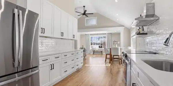 50 Cobbetts Pond Road