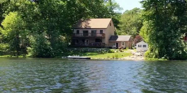 68 Island Drive