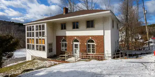 58 Central Street