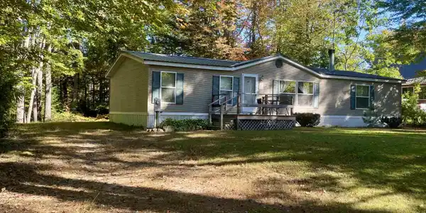 32 Bailey Road