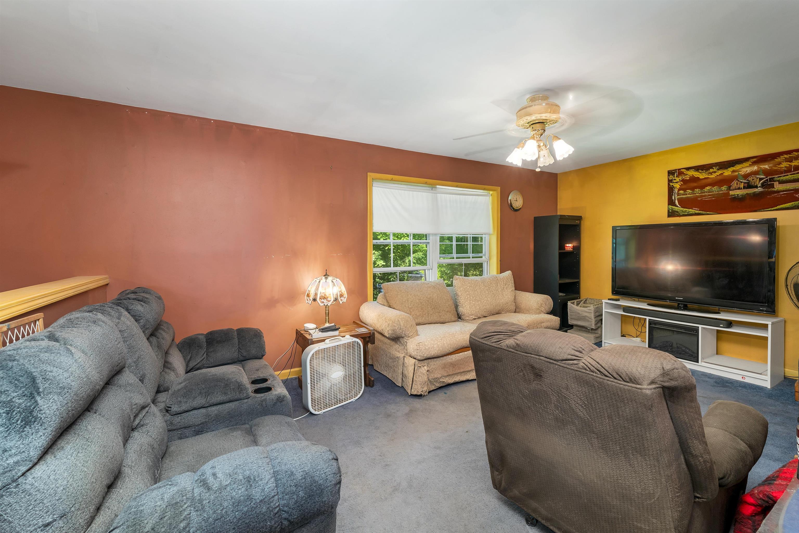 Image 2: Living Room