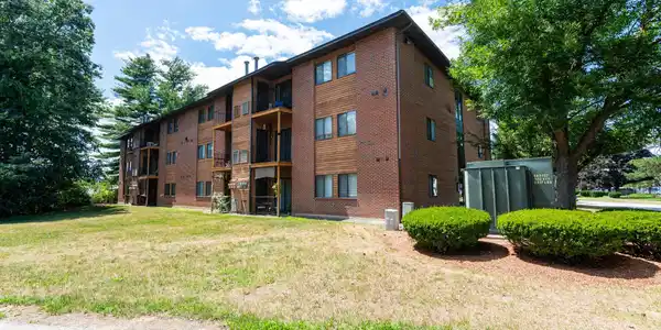 11 Blackstone Drive