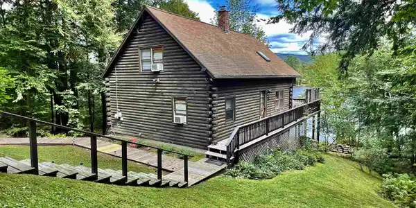 208 Lakeside Drive