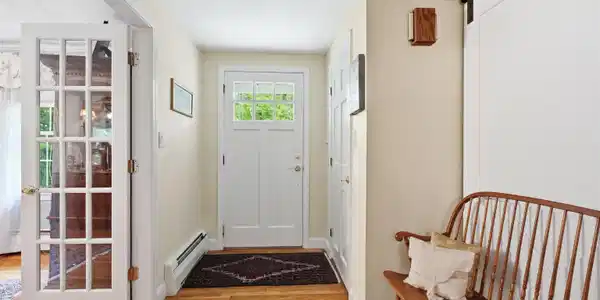 Image 2: Foyer Image 2: Foyer