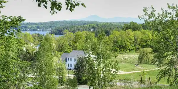 Lot 43 Marble Island