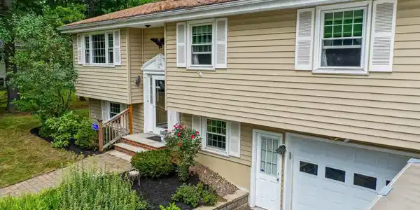 11 Pine Brook