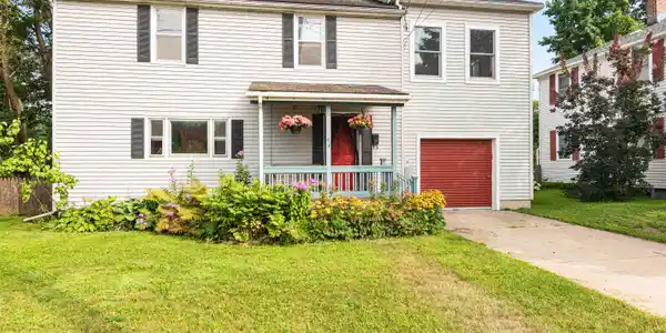 164 Woodbury Road