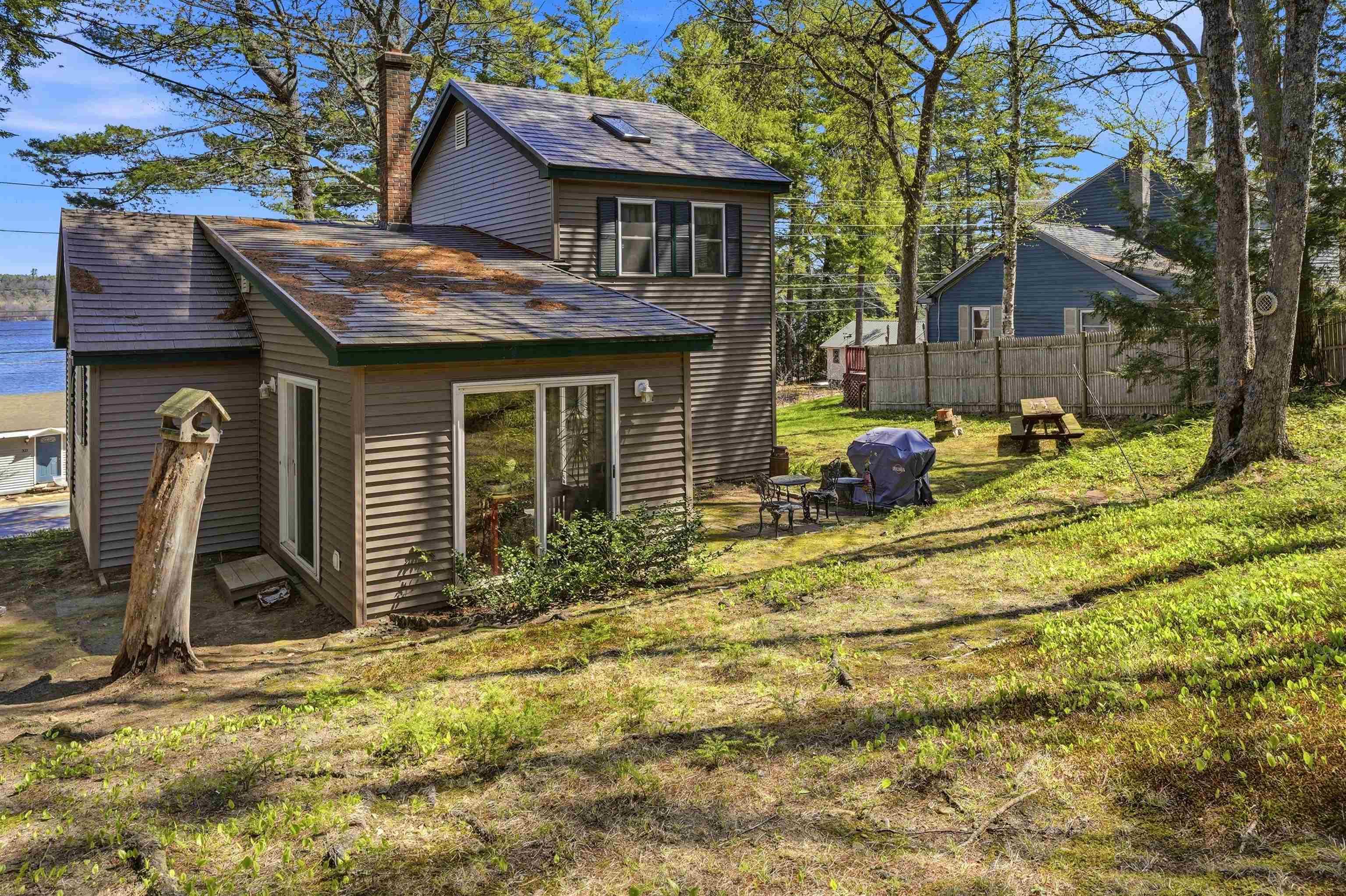 Image 4: Back Yard Image 4: Back Yard