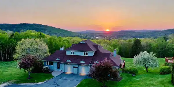 19 North Peak Village Road