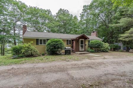 3 Spruce Cove Road