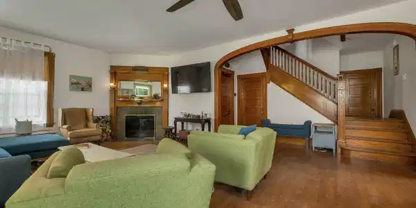 Image 3
