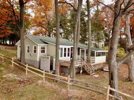 40 Lakeshore