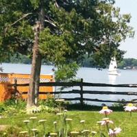 989 West Shore