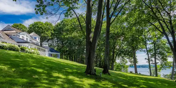 4064 Harbor Road