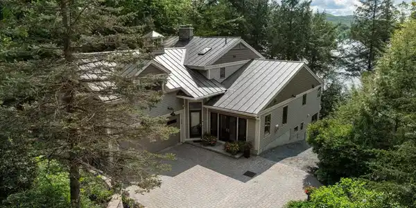 17 Starr Drive