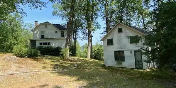 Image 2: Older cottage with VIEWS Image 2: Older cottage with VIEWS