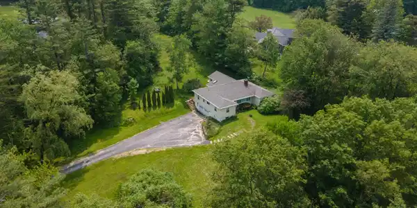 16 Knights Hill Road