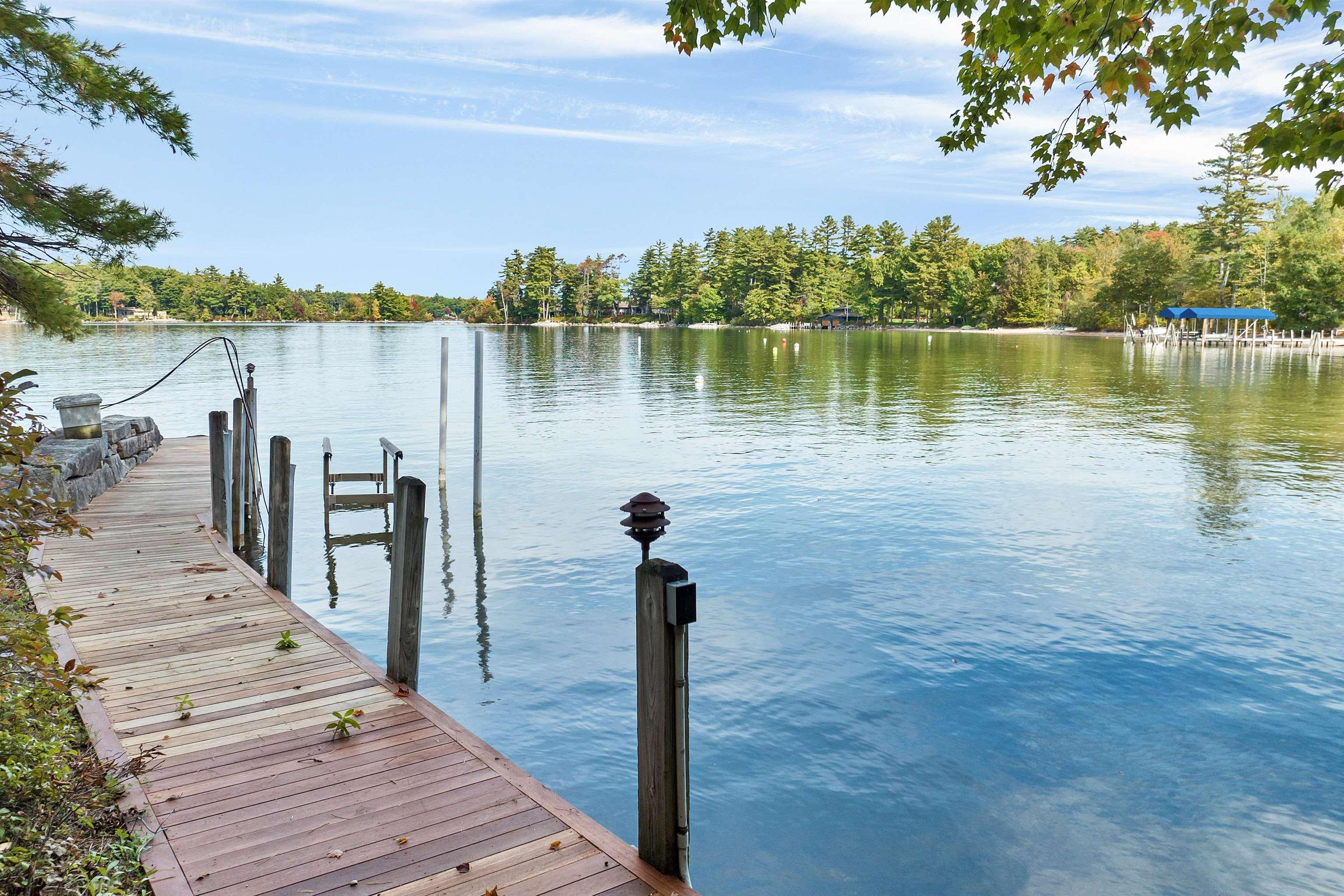 Image 2: Mahogany Dock Image 2: Mahogany Dock