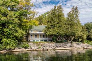 2751 Thompson Point