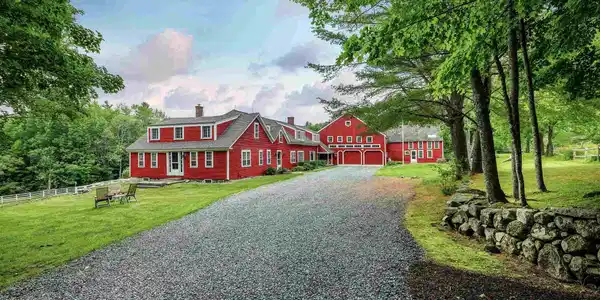 228 Davis Hill