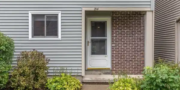 214 Locust Hill