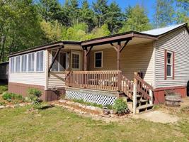 15 Pine Grove