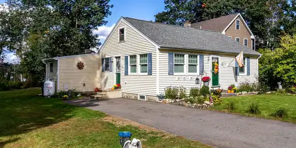 3 Lakeview