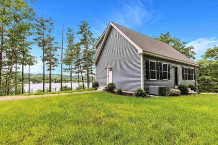 8 Spruce Cove Road