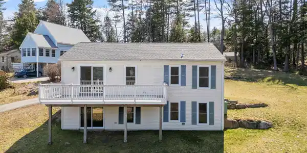 22 Shelburne Lane