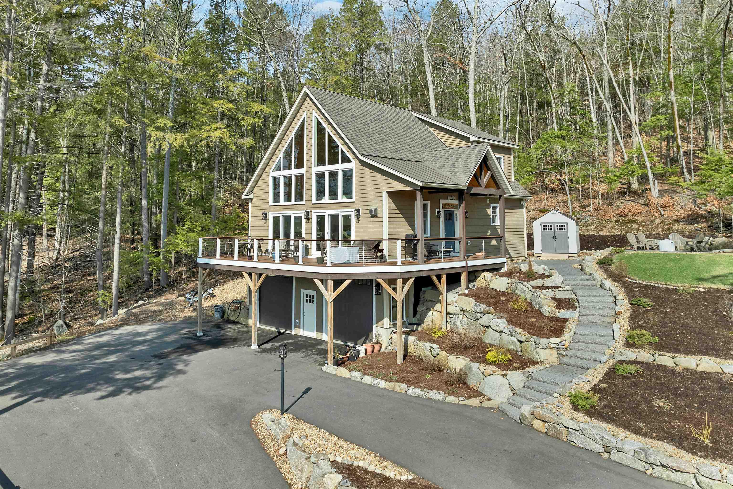 Image 1: 82 Pinnacle Park Rd