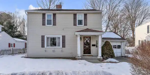 156 Woodbury Road