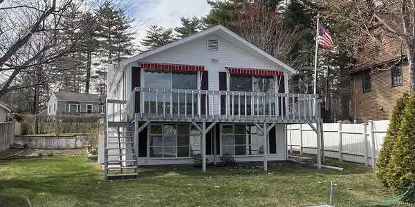 29 Bay Shore Drive