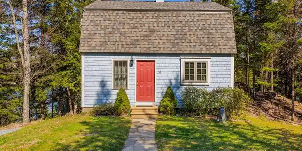 132 Lakeside Drive