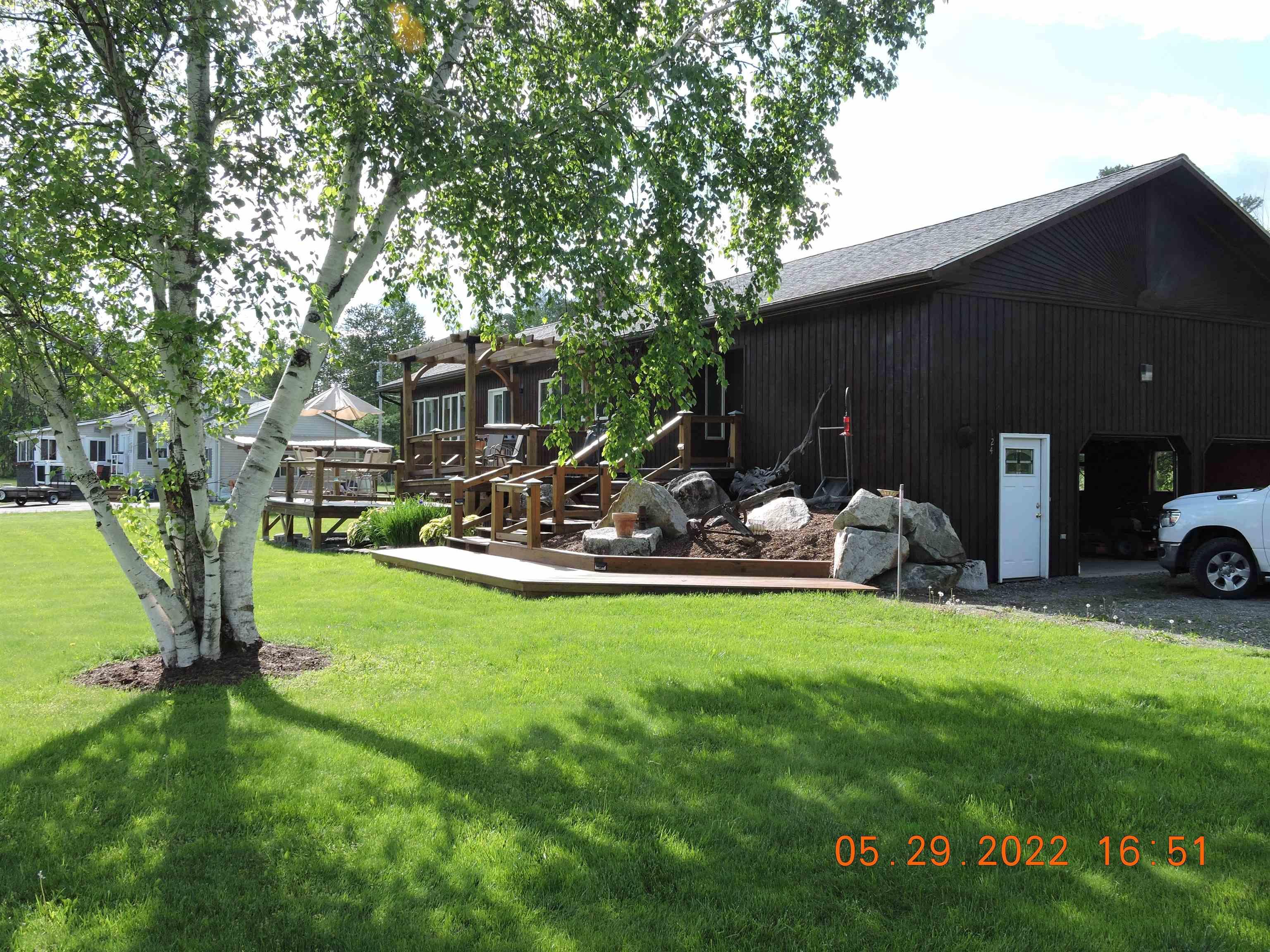Image 1: Front Yard