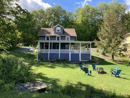 1016 Point of Pines