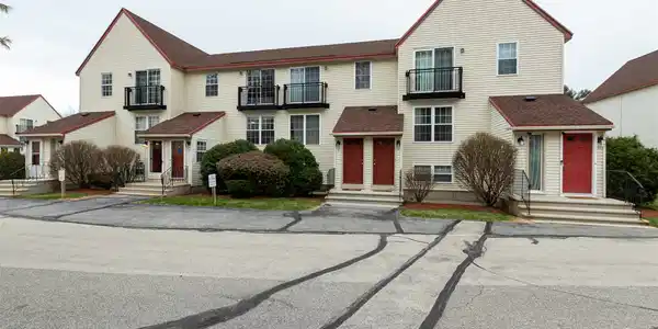 12 East Ridge