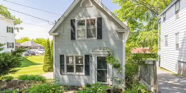 15 Hayward