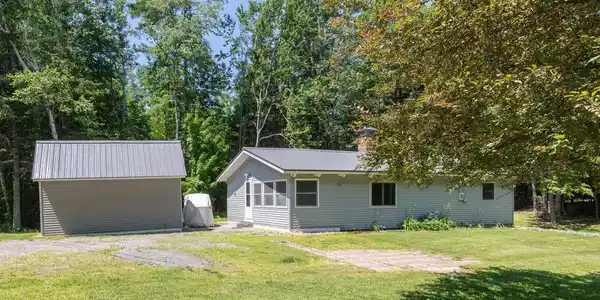 31 Adams Drive
