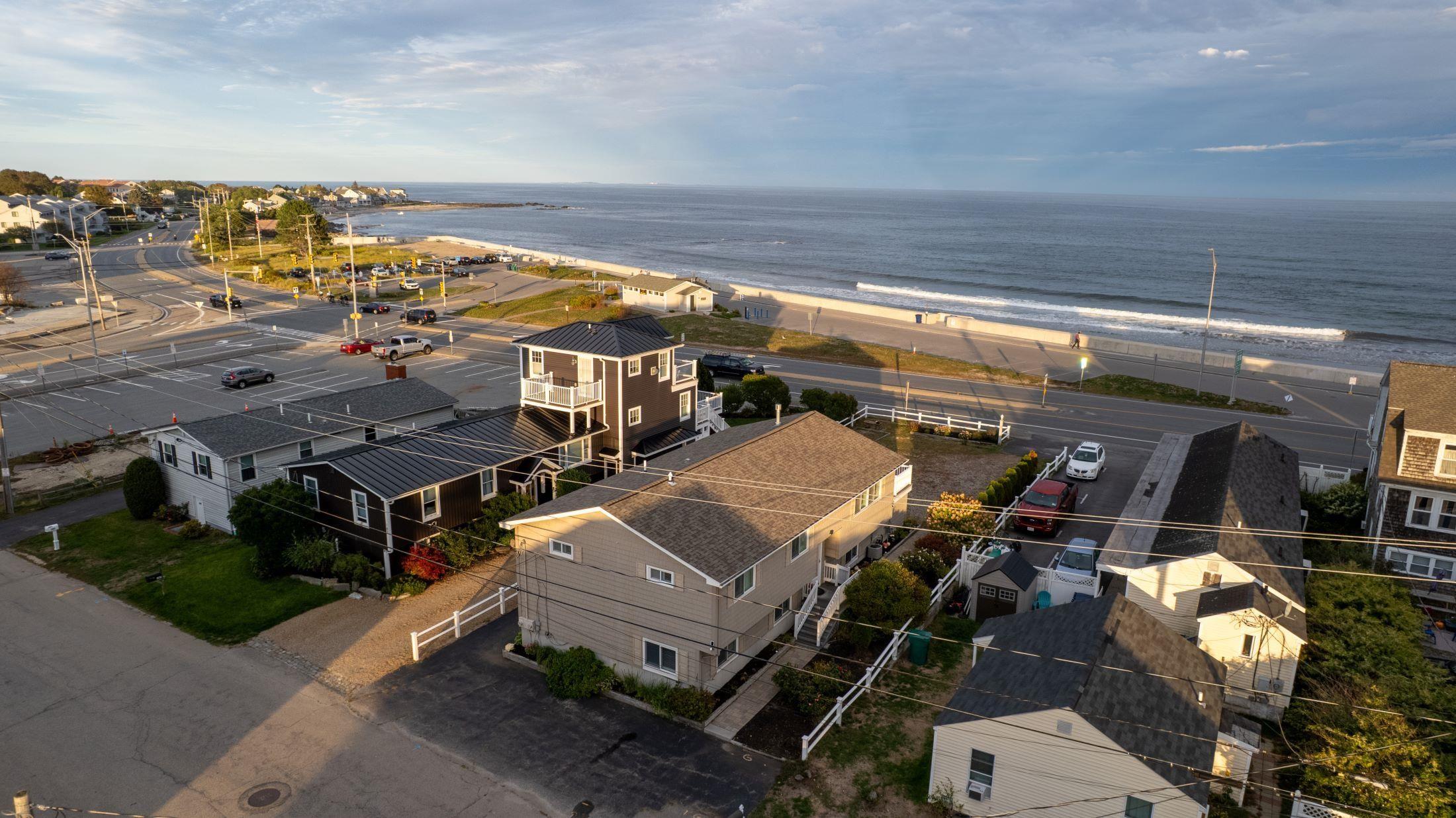 Image 2: Panoramic Ocean Views