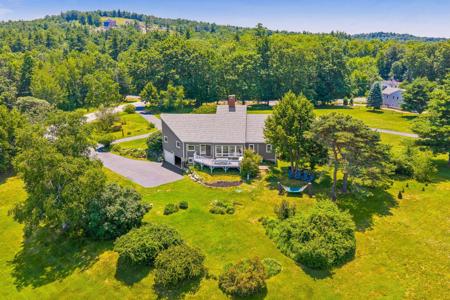 6 Beacon Hill Road
