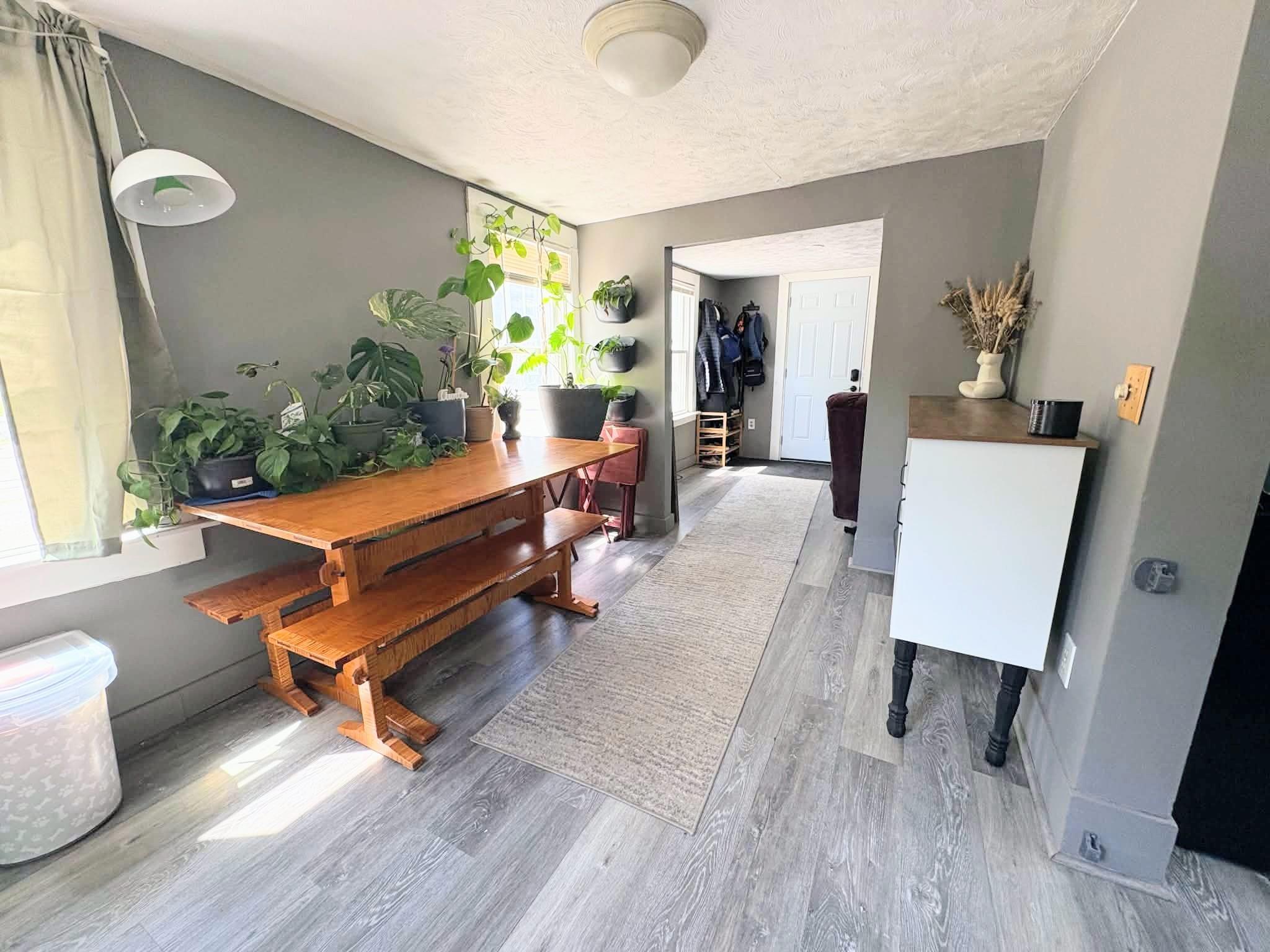Image 2: Dining room Image 2: Dining room