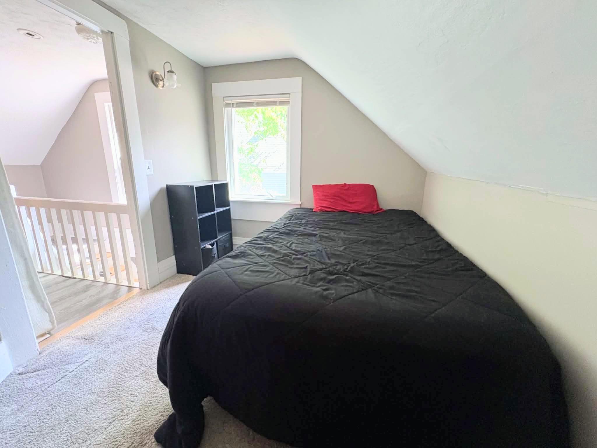 Image 4: Bonus Room Image 4: Bonus Room